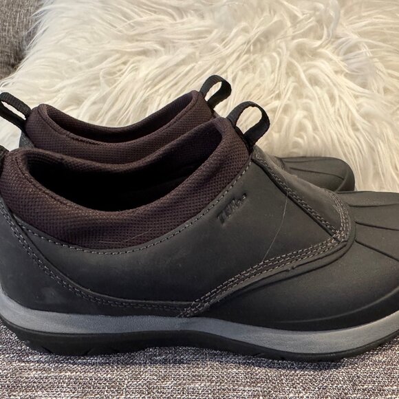 LL Bean Black Storm Chaser Tek 2.5 Slip On Duck Shoes Womens 9 Waterproof Boots - Picture 4 of 7